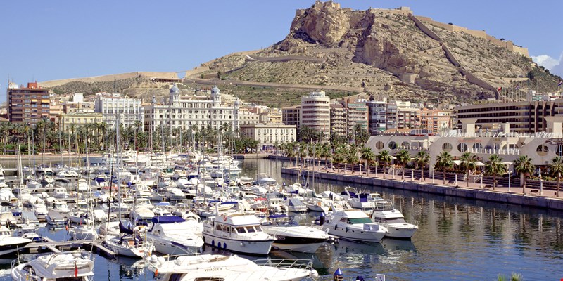 Santa Bárbara Castle seen from the harbour