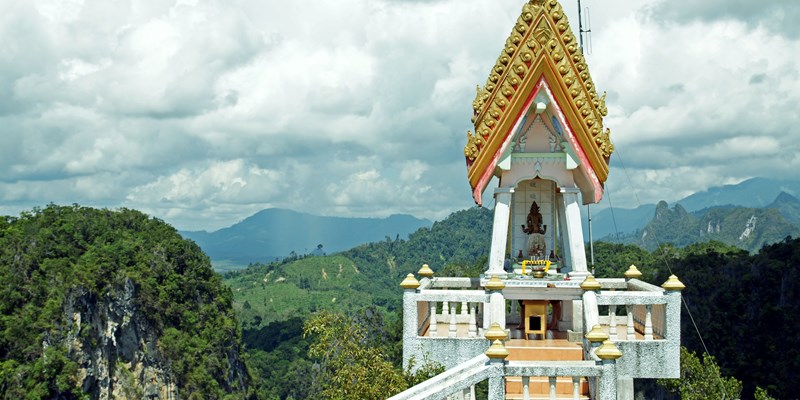 Chedi at the Tiger Cave Temple , Krabi , South of Thailand