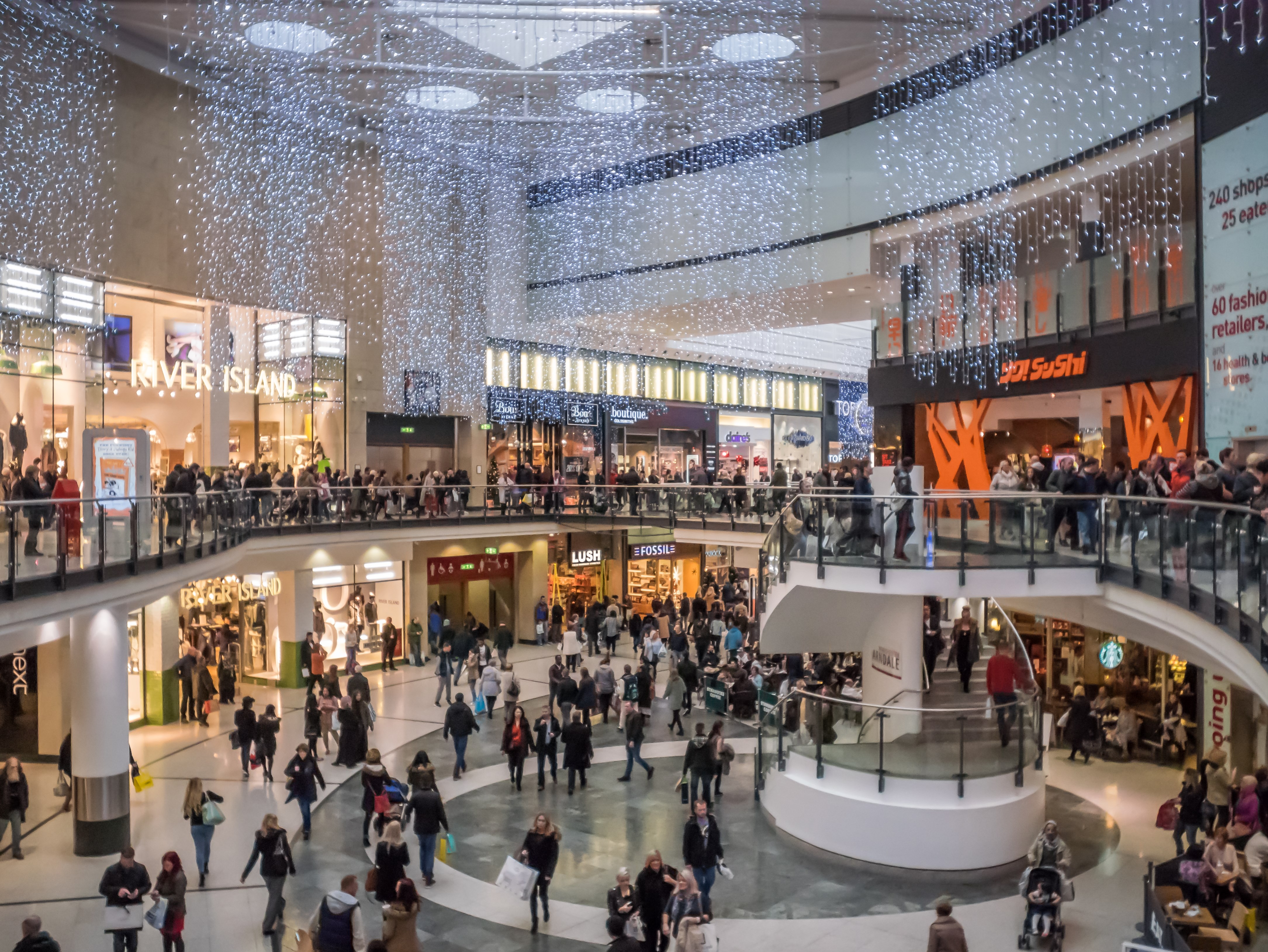 busy Manchester Arndale mall
