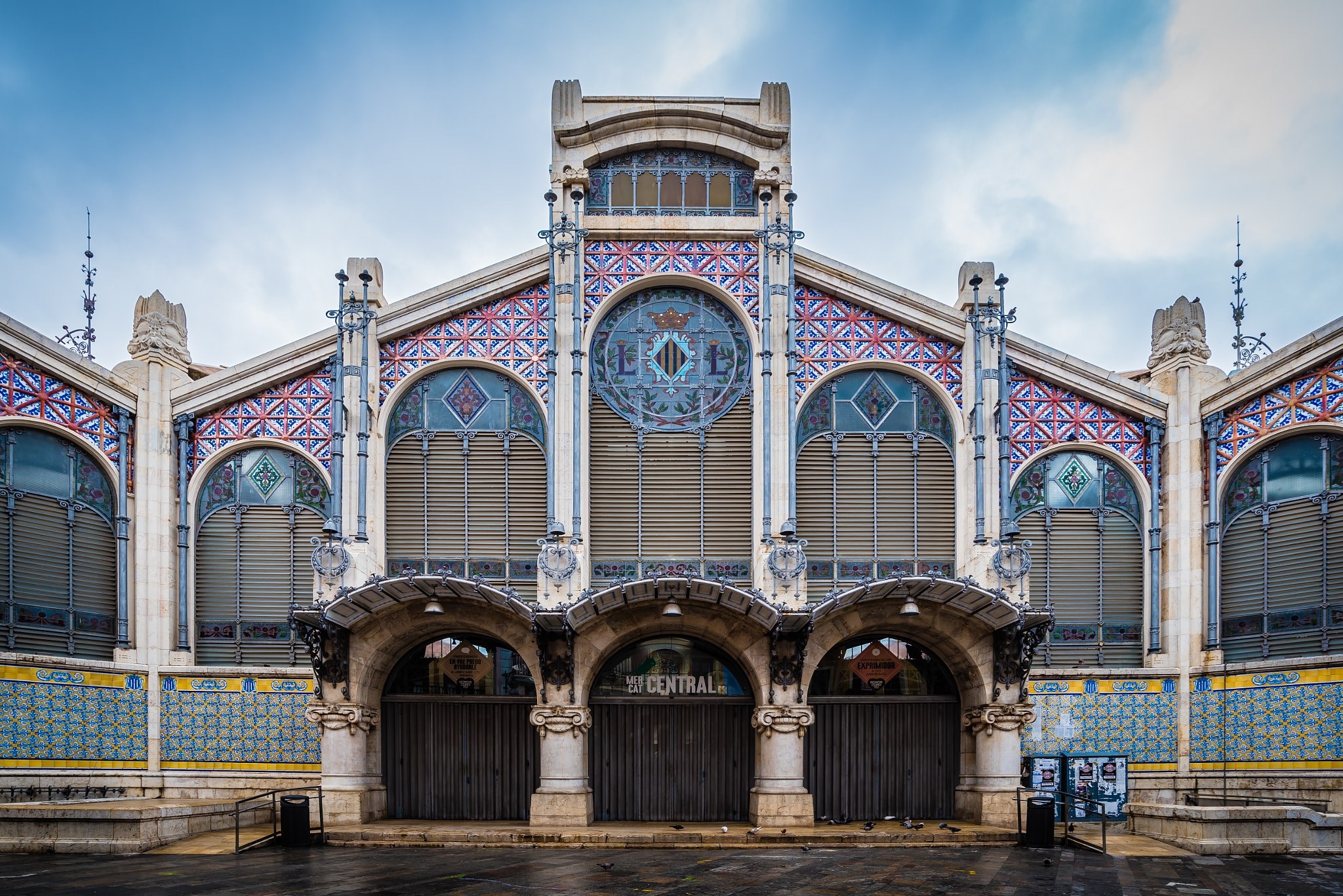 facade of the Central Market of Valencia