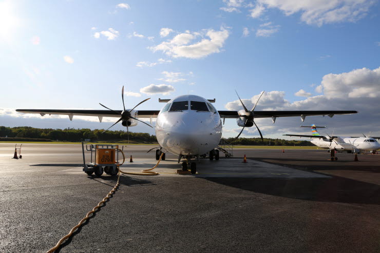 Aeroplane outside airport Aeroplane outside airport