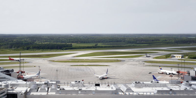 View of launch and runways with airplanes on Arlanda View of launch and runways with airplanes on Arlanda
